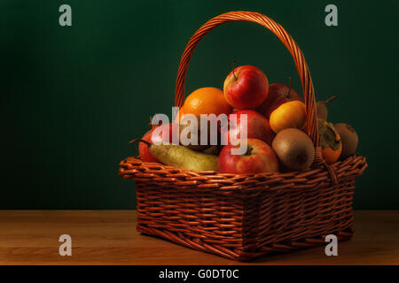 Obstkorb Stockfoto