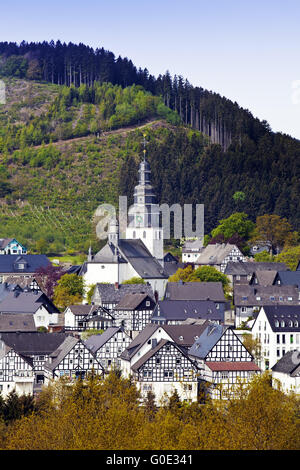 Blick zum malerischen Dorf Hallenberg, Deutschland Stockfoto