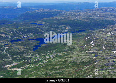 Blick vom Berg Gaustatoppen am sonnigen Sommertag Stockfoto