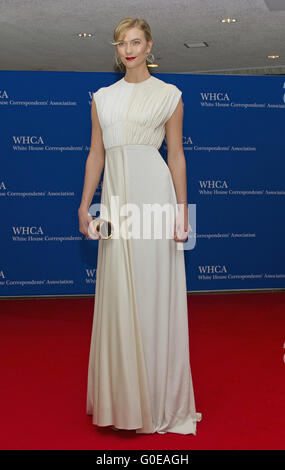 Washington, District Of Columbia, USA. 30. April 2016. Karlie Kloss kommt für die 2016 White House Correspondents Association Annual Dinner im Washington Hilton Hotel am Samstag, den 30. April 2016.Credit: Ron Sachs/CNP. © Ron Sachs/CNP/ZUMA Draht/Alamy Live-Nachrichten Stockfoto