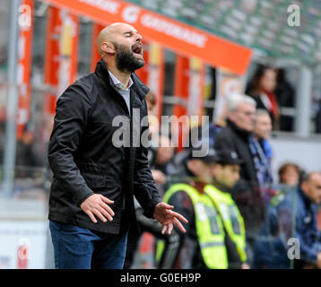 Mailand, Italien. am 1. Mai, 2016: Roberto Stellone Gesten während der Serie A Fußballspiel zwischen AC Mailand und Frosinone Calcio Credit: Nicolò Campo/Alamy Live News Stockfoto