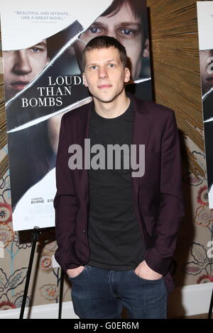 New Yorker Premiere von "Lauter als Bomben" im Crosby Street Hotel Featuring: JESSE EISENBERG wo: New York, New York, Vereinigte Staaten von Amerika bei: 30. März 2016 Stockfoto