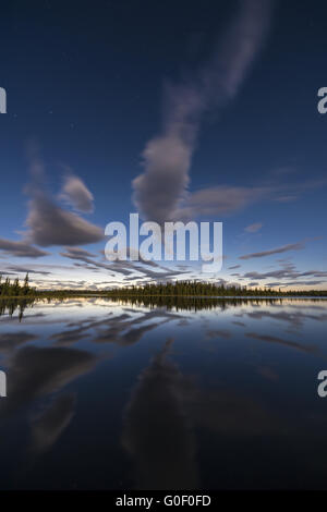 mondbeschienenen Landschaft, Lappland, Schweden Stockfoto