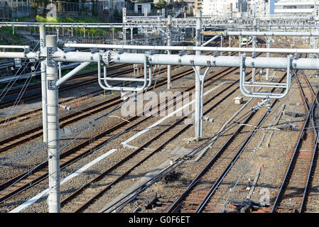 Bahn und Zug Spuren im Bahnhof Ueno, Tokyo, Japan Stockfoto