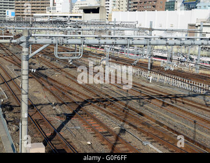 Bahn und Zug Spuren im Bahnhof Ueno, Tokyo, Japan Stockfoto