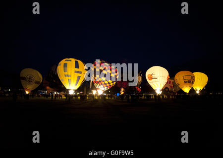 Night-Glow am Ballon Sail 2009 in Kiel Stockfoto