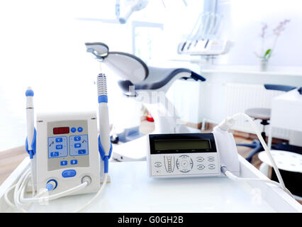 Geräte und Dentale Instrumente in Zahnarztpraxis. Zahnmedizin Stockfoto