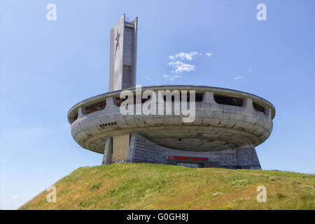 Haus der bulgarischen kommunistischen Partei - Mount Buzludzha Bulgarien Stockfoto