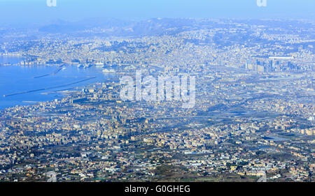 Morgen diesig Draufsicht der Stadt Naples (Italien). Stockfoto