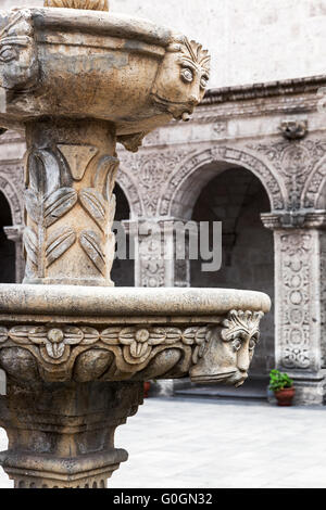 alten Marmorbrunnen Stockfoto