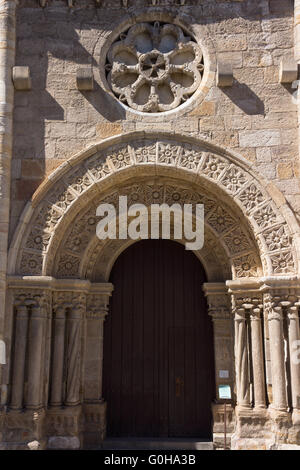 Der Eingang zur Iglesia de San Juan Bautista Zamora Stockfoto