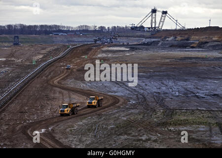 Transport im Braunkohle-Tagebau Inden, North Rhine-Westphalia, Germany, Europe Stockfoto