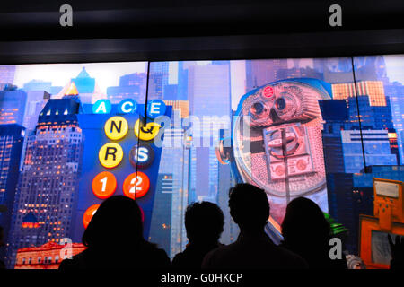 Besucher der One World Observatory, World Trade Center, NYC, USA Stockfoto