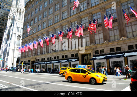 Ein Fifth Avenue Ansicht Sak Kaufhaus Stockfoto