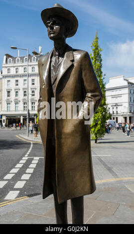 Imre Varga Statue von Bela Bartok (1881-1945), ungarischer Komponist, in South Kensington, London, England, UK Stockfoto