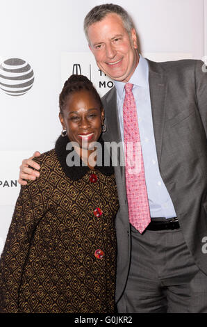 New York City, USA - 15. April 2016: Bürgermeister Bill de Blasio Chirlane McCray und besuchen die Premiere - alle hatten wir Stockfoto