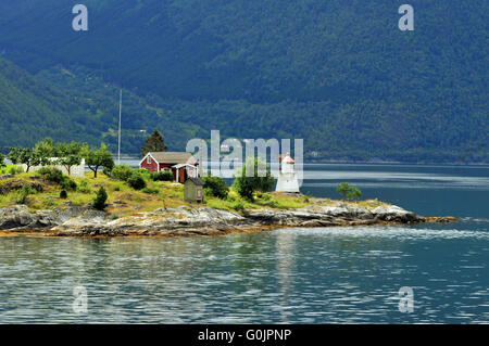 Leuchtturm, Manheller, Sognefjord, Sogn Og Fjordane, Norwegen / Sognefjorden Stockfoto