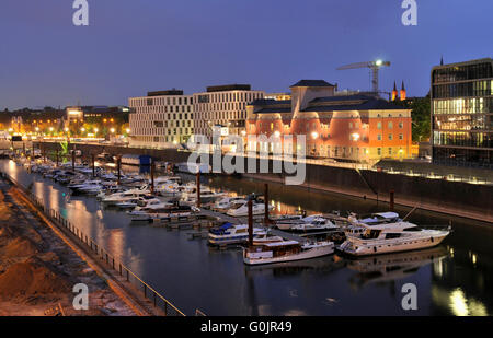 Rheinauhafen, Marina, Köln, Nordrhein-Westfalen, Deutschland / Köln, Rheinau Hafen Stockfoto