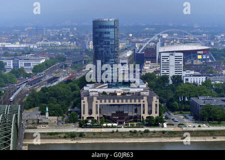 Hyatt Hotel, Lanxess Arena, KolnTriangle, Rheinufer, Rhein, Deutz, Köln, Nordrhein-Westfalen, Deutschland / Köln, KölnTriangle, LVR-Turm Stockfoto