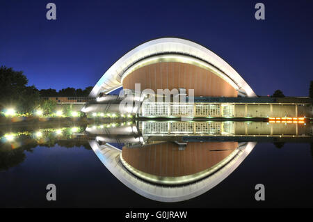 Haus der Kulturen der Welt, Kongress-Saal, John-Foster-Dulles-Allee, Tiergarten, Berlin, Deutschland / Kongresshalle Stockfoto