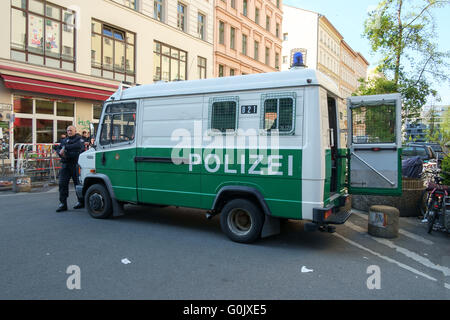 Berlin, Deutschland. 1. Mai 2016. Impressionen aus dem Straßenfest Myfest 2016 May Day in Berlin, Deutschland. Bildnachweis: Jannis Werner/Alamy Live-Nachrichten Stockfoto