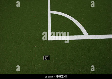 Berlin, Deutschland. 2. Mai 2016. Blick auf den Kunstrasenplatz am Friedrich-Ludwig-Jahn-Sportpark in Berlin, Deutschland, 2. Mai 2016. Foto: PAUL ZINKEN/Dpa/Alamy Live News Stockfoto