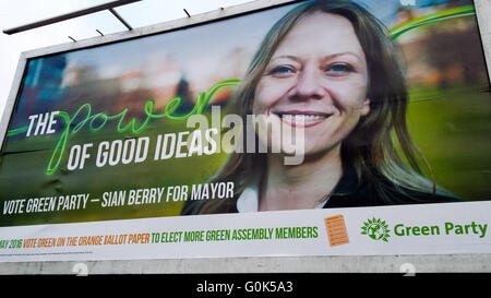 Nord-London, 2. Mai 2016 - London Bürgermeisterwahl Wahlplakat von den grünen auf einer Plakatwand am Turnpike Lane, North London für die bevorstehenden Bürgermeister von London Wahl am 5. kann 2016 Credit: Dinendra Haria/Alamy Live News Stockfoto