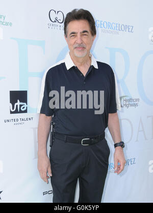 Burbank, CA, USA. 21. Februar 2016. 02 Mai 2016 - Burbank, Kalifornien - Joe Montegna. Anreise für die 9. jährliche George Lopez Celebrity Golf Classic, George Lopez Foundation zugute gehalten an der Lakeside Golf Club. Bildnachweis: Birdie Thompson/AdMedia © Birdie Thompson/AdMedia/ZUMA Draht/Alamy Live-Nachrichten Stockfoto