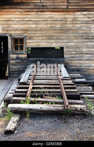 Der Förderturm am Brazeau Zechen Grube an Nordegg, Alberta. Stockfoto