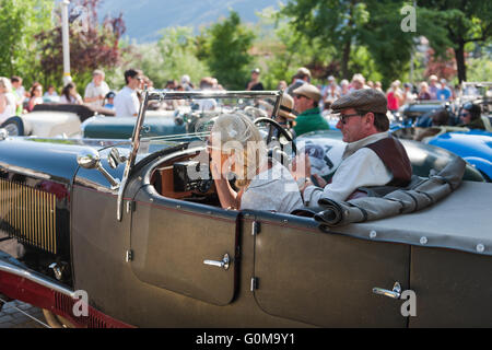 Meran, Italien - 9. Juli 2015: Lagonda M45 auf der Passerpromenade vor Kurhaus Meran vorbei bis zum Druckpunkt Stockfoto