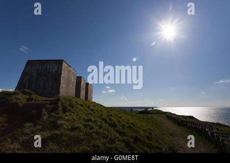 German World War Two Befestigungsanlagen auf den Klippen am Fécamp in der Normandie, Teil von Hitlers Atlantikwall Verteidigung Stockfoto