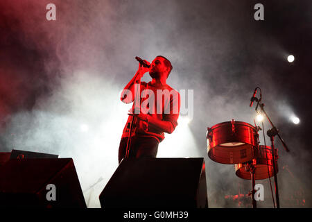 BILBAO, Spanien - NOV 01: Heiligen Geist! (Band) live-Musikshow im Bime Festival am 1. November 2014 in Bilbao, Spanien. Stockfoto