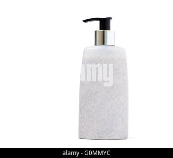 Haut Peeling Creme in eine Pumpflasche Kunststoff isoliert auf weiss. Stockfoto