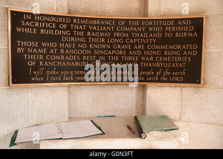 In Memoriam, Kanchanaburi (Don-Rak) Friedhof, Kanchanaburi, Thailand. Stockfoto