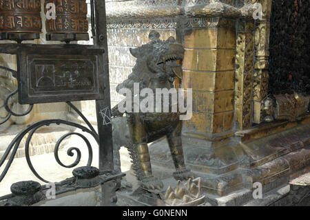 Gebetsmühlen und Schutz In Kathmandu, Nepal Stockfoto