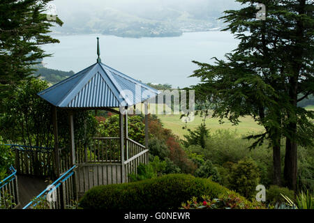 Neuseeland, Südinsel, Dunedin, Otago Peninsula. Larnach Castle. Schlossgarten mit dem New Zealand Gardens Trust aufgeführt. Stockfoto