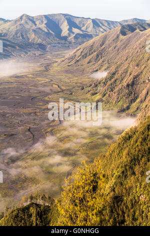 Blick auf Mount Bromo Landschaft nach Sonnenaufgang Stockfoto