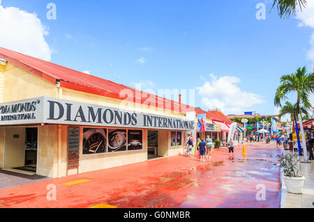 Diamanten internationalen Shop in der Duty-Free-shopping Bereich in den Hafen von St. John's, Antigua und Barbuda Hauptstadt Stockfoto