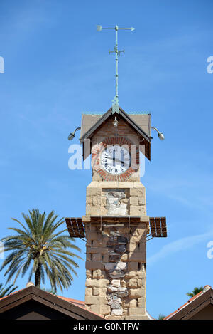 Alten Uhrturm in Lavrio Stadt, Attika, Griechenland Stockfoto