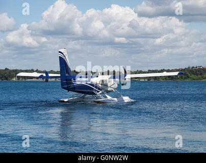 Wasserflugzeug vorbereiten zum abheben, hinteren Seitenansicht Stockfoto