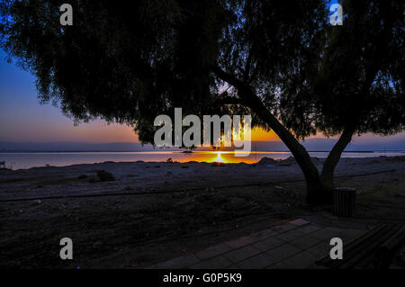 Sonnenaufgang über dem Toten Meer, Israel Stockfoto