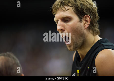 Berlin, Deutschland. 09. Sep 2015. Deutschlands Dirk Nowitzki reagiert während der FIBA EuroBasket 2015 Gruppe B Spiel Italien gegen Deutschland in Berlin, Deutschland, 9. September 2015. Foto: Lukas Schulze/Dpa | weltweite Nutzung/Dpa/Alamy Live-Nachrichten Stockfoto