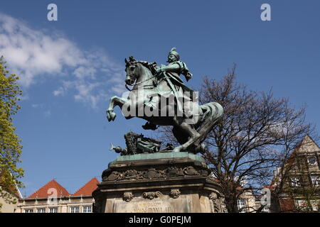 Danzig, Polen 3. Mai 2016 polnischen Mai 3. Constutution Tag 225 Jahrestag Celebratet in Danzig vor Jan III. Sobieski-Denkmal.  Das Fest feiert die Erklärung der Verfassung vom 3. Mai 1791 - die erste Verfassung in Europa und 2. Platz in der Welt. Bildnachweis: Michal Fludra/Alamy Live-Nachrichten Stockfoto