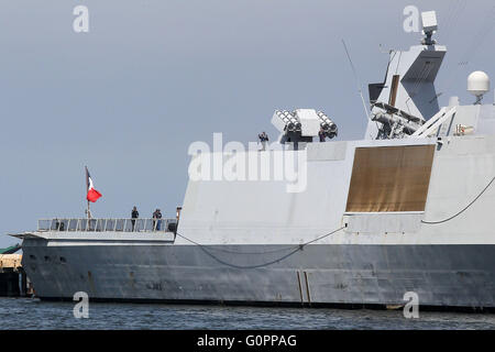 Manila. 4. Mai 2016. Foto aufgenommen am 4. Mai 2016 zeigt die französische Marine Schiff Guepratte F714 in Manila, Philippinen. Guepratte F714, Multi-mission La Fayette Stealth-Fregatten, ist in den Philippinen für eine Reihe von vertrauensbildenden Engagements zwischen philippinischen Marine und die französische Marine. © Rouelle Umali/Xinhua/Alamy Live-Nachrichten Stockfoto