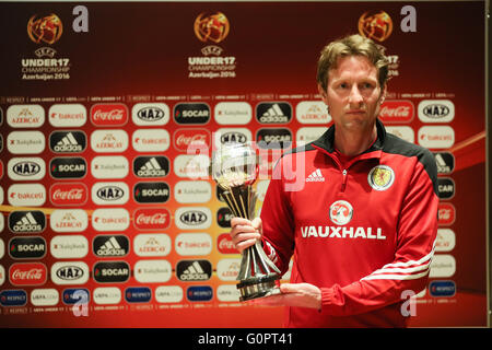 Baku, Aserbaidschan. 4. Mai 2016. Schottland-Trainer Scot Gemmill stellt während der UEFA U17-EM in Aserbaidschan Pressekonferenz im Boulevard Hotel. Bildnachweis: Aziz Karimow/Pacific Press/Alamy Live-Nachrichten Stockfoto