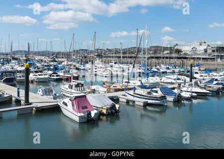 Boote in Torquay Marina in Devon Stockfoto