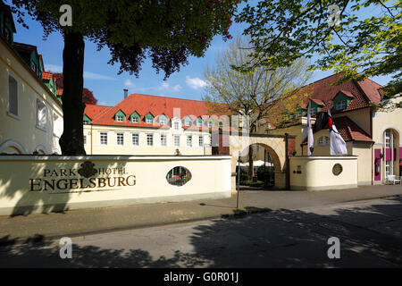 Fernsehumsetzer Adelssitz Engelsburg, Heute Parkhotel Engelsburg in Recklinghausen, Ruhrgebiet, Nordrhein-Westfalen Stockfoto