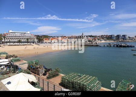 Cascais. Strand und Hafen an der Estoril Küste von Portugal in der Nähe von Lissabon. Stockfoto