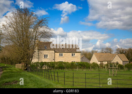 Altes Dorf "Upper Slaughter" in der Region Cotswolds Stockfoto