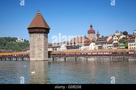 LUZERN - Juni 8: Ansicht des historischen Zentrums der Stadt Luzern am 8. Juni 2015 in Luzern, Schweiz. Stockfoto